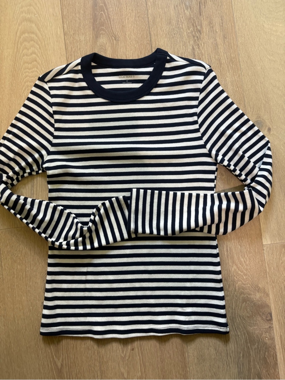 Striped Long Sleeve Crewneck Top — Navy & White